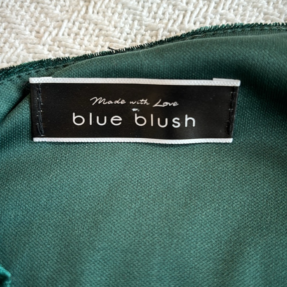 blue blush | Emerald green velvet one shoulder dress- M - Picture 3 of 5